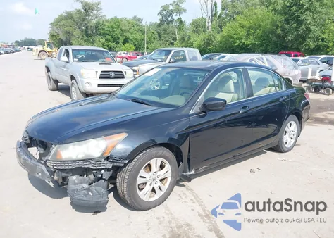 2008 Honda Accord Lxp z USA, uszkodzony, nr VIN 1HGCP26418A101022
